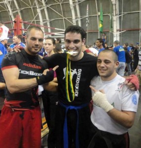 OURO NO BRASILEIRÃO DE KICKBOXING